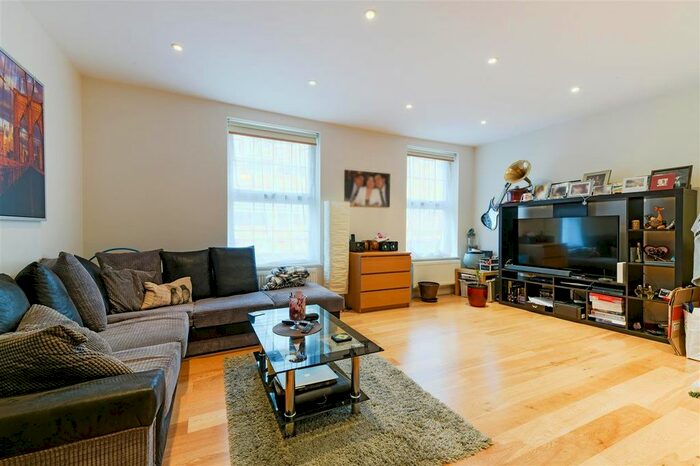 2 Bedroom Flat To Rent In Hartfield Road, London, SW19