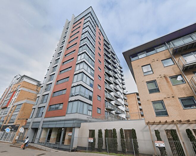 1 Bedroom Flat To Rent In City Gate House, IG2