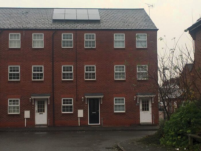 4 Bedroom Terraced House To Rent In Millbridge Close, Retford, DN22