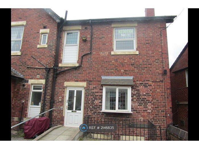 1 Bedroom Flat To Rent In Crossgates, Leeds, LS15