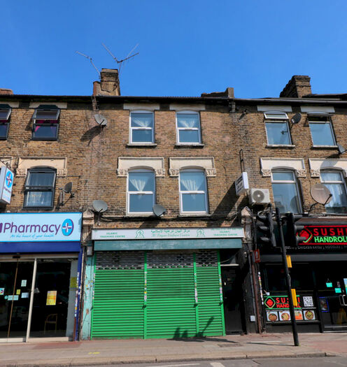 3 Bedroom Flat To Rent In Green Lane, Ilford, Essex, ., IG1