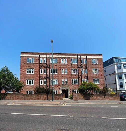 Studio For Sale In Terrace Road, Bournemouth, BH2