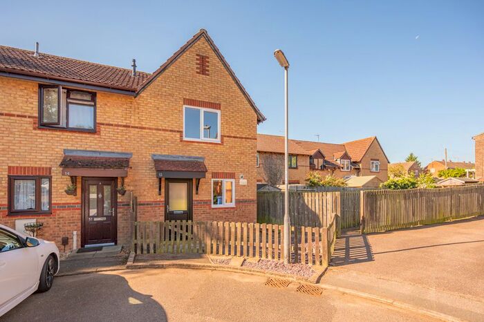 2 Bedroom End Of Terrace House For Sale In Sycamore Drive, Desborough, Kettering, NN14
