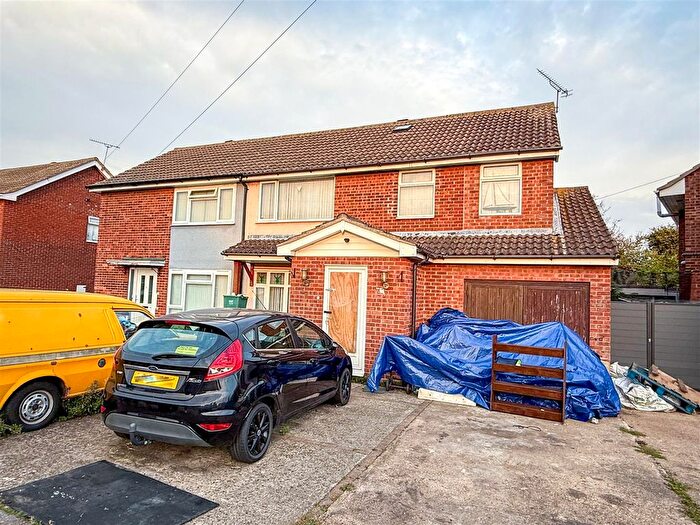 4 Bedroom Semi-Detached House For Sale In Dedham Avenue, Clacton-On-Sea, Essex, CO16