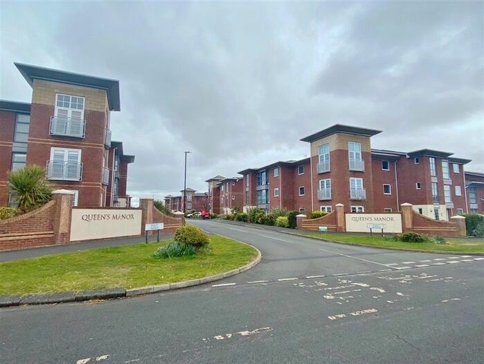 2 Bedroom Flat To Rent In King Edward Avenue, Lytham St. Annes, FY8