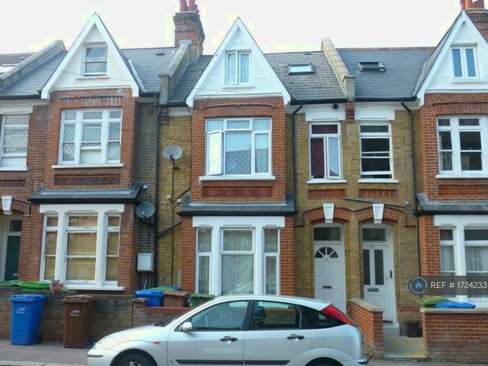 1 Bedroom Flat To Rent In Glengarry Road, London, SE22