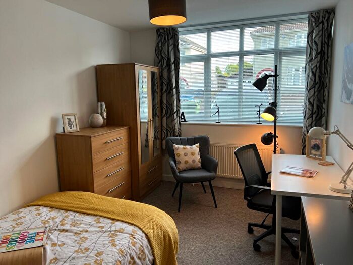 6 Bedroom House To Rent In Ferndale Road, Bristol, BS7