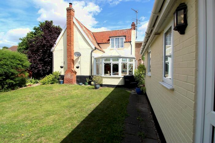 2 Bedroom Property For Sale In Creeting St. Peter, Ipswich, IP6