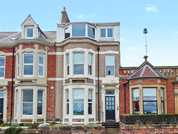 1 Bedroom Apartment For Sale In Beverley Terrace, Cullercoats, NE30
