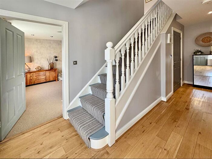 5 Bedroom Detached House For Sale In Henry Moore Court, Woolley Grange, Barnsley, S75