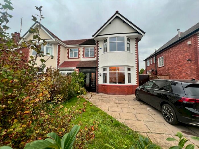 3 Bedroom Semi-Detached House To Rent In Cleveleys Road, Southport, PR9