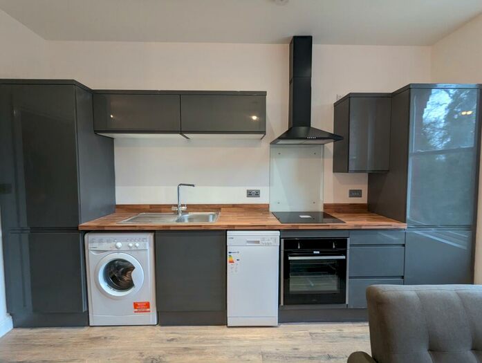 2 Bedroom Apartment To Rent In Park Terrace, Bramhall Road, Waterloo, - Available With The Zero Deposits Scheme, L22