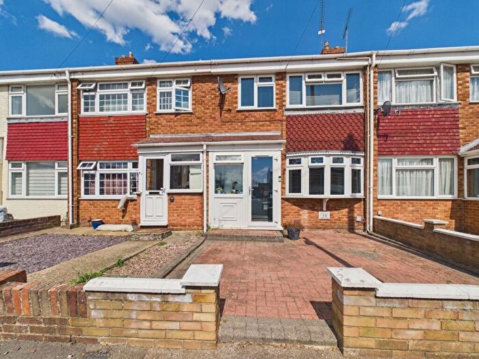 3 Bedroom Terraced House For Sale In Churchill Crescent, Stanford-Le-Hope, SS17