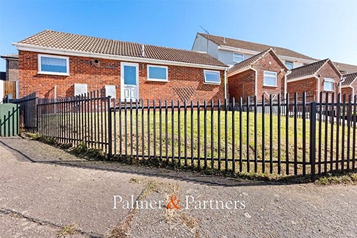2 Bedroom Bungalow For Sale In William Boys Close, Colchester, Essex, CO4