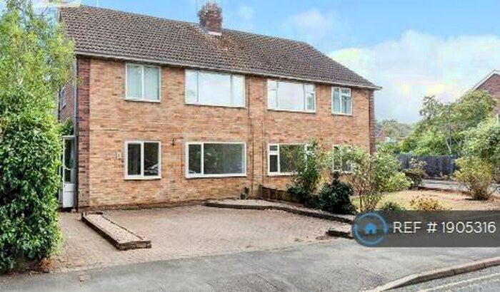 2 Bedroom Maisonette To Rent In Whateleys Drive, Kenilworth, CV8