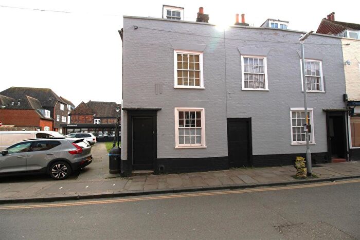 4 Bedroom Terraced House To Rent In Castle Street, Canterbury, CT1