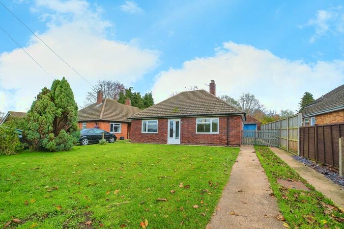 2 Bedroom Bungalow To Rent In Barrington Road, Foxton, Cambridge, CB22