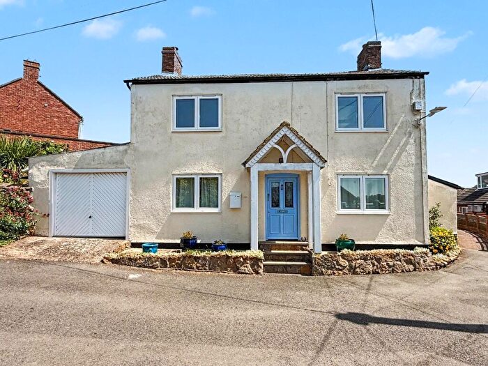 3 Bedroom Detached House For Sale In Cross Lane, Braunston, NN11