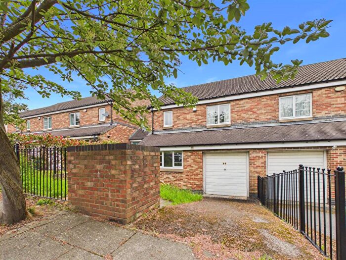 3 Bedroom Property For Sale In Village Heights, Gateshead, NE8