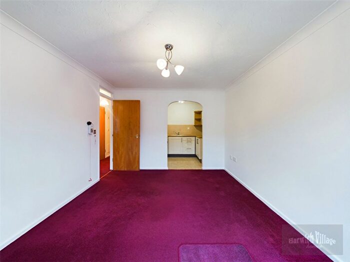 1 Bedroom Flat For Sale In Main Road, Harwich, Essex, CO12