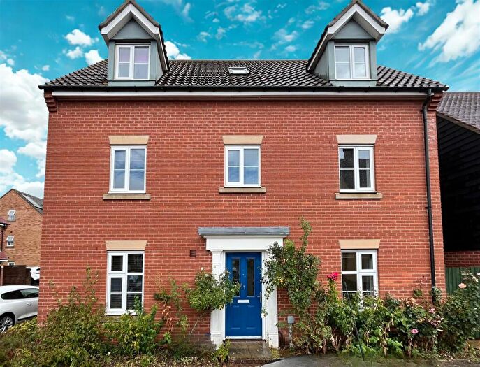 5 Bedroom Detached House For Sale In Sycamore Drive, Bury St. Edmunds, IP32