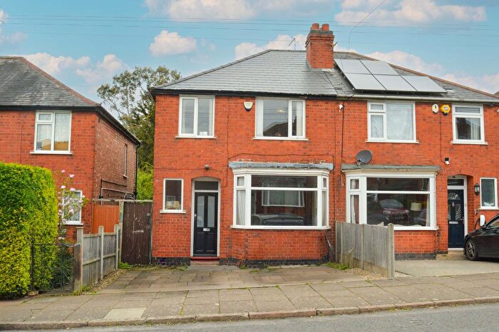4 Bedroom Semi Detached House For Sale In Landseer Road, Clarendon Park Bordering Knighton, Leicester, LE2