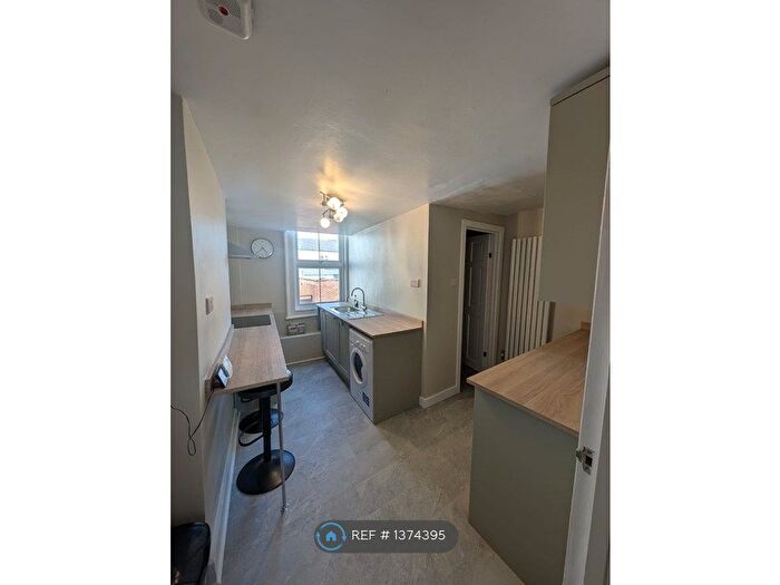 1 Bedroom Flat To Rent In Grosvenor Street, Cheltenham, GL52