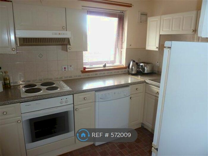 2 Bedroom Flat To Rent In St Johns Place, Ardrossan, KA22