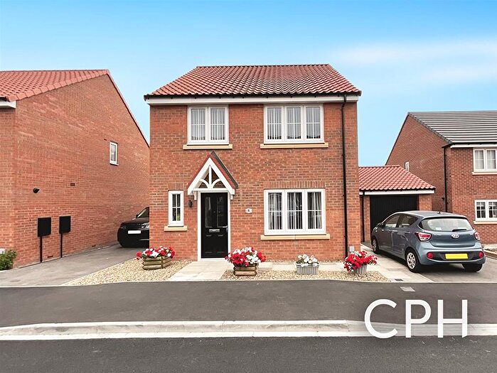 4 Bedroom Detached House For Sale In Poppy Drive, Scarborough, YO13