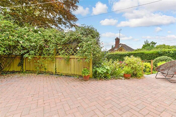 5 Bedroom Detached House For Sale In The Green, Woodchurch, Ashford, Kent, TN26