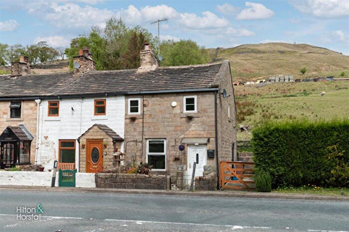 2 Bedroom Cottage For Sale In Copy Cottages, Cliviger, BB10
