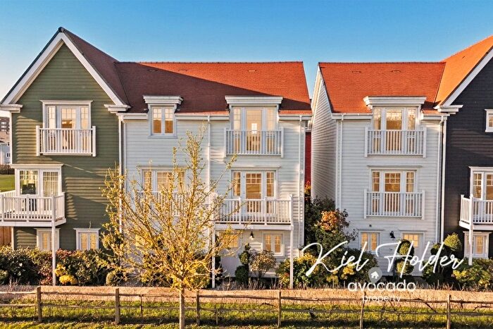 3 Bedroom End Terrace House For Sale In Longwater Avenue, Green Park Village, Reading, Berkshire, RG2