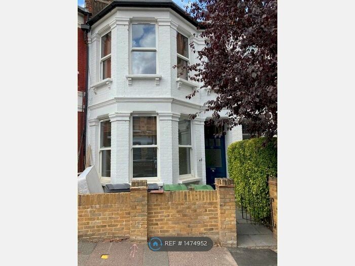 2 Bedroom Flat To Rent In Mattison Road, London, N4