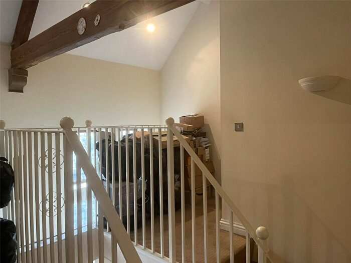 1 Bedroom Apartment For Sale In Beaconsfield House, Off Bennett Lane, Halifax, HX3