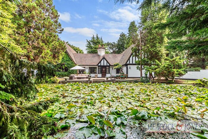 5 Bedroom Detached House For Sale In Frog Street, Kelvedon Hatch, Brentwood, CM15