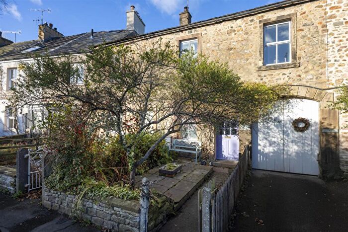 3 Bedroom Terraced House For Sale In North Cottage, Burton In Lonsdale, LA6