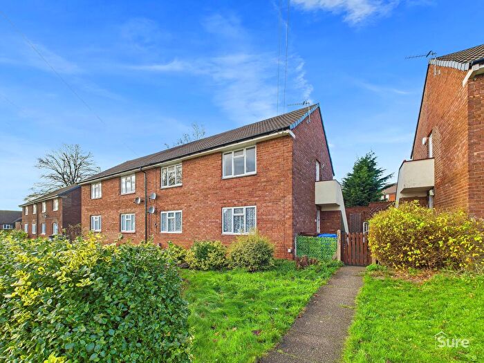 2 Bedroom Flat To Rent In Sycamore Road, Burton-On-Trent, DE15