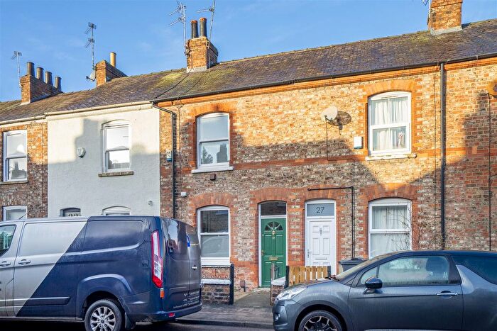 2 Bedroom Terraced House To Rent In Brownlow Street, York, YO31