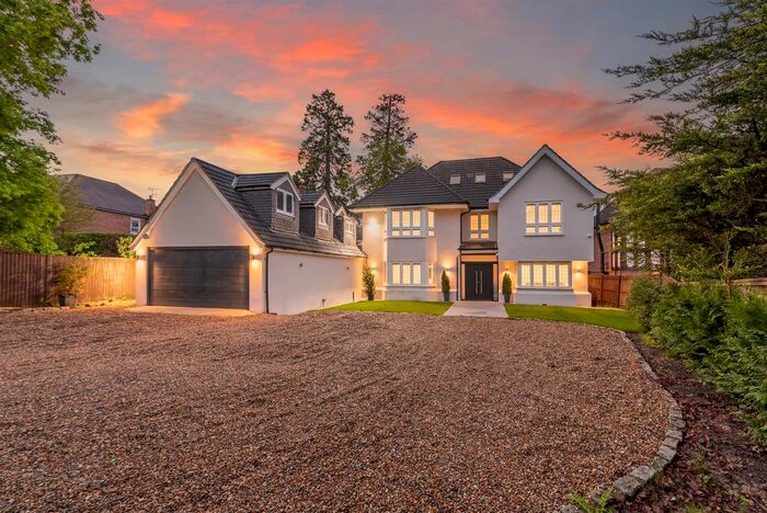 7 Bedroom Detached House To Rent In St. Leonards Hill, Windsor, SL4