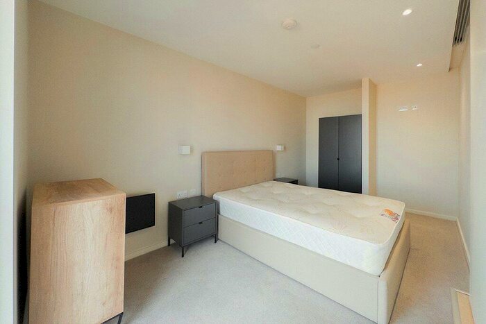 1 Bedroom Apartment To Rent In Spinners Way, Manchester, M15