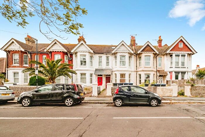 1 Bedroom Flat For Sale In Church Walk, Worthing, West Sussex, BN11