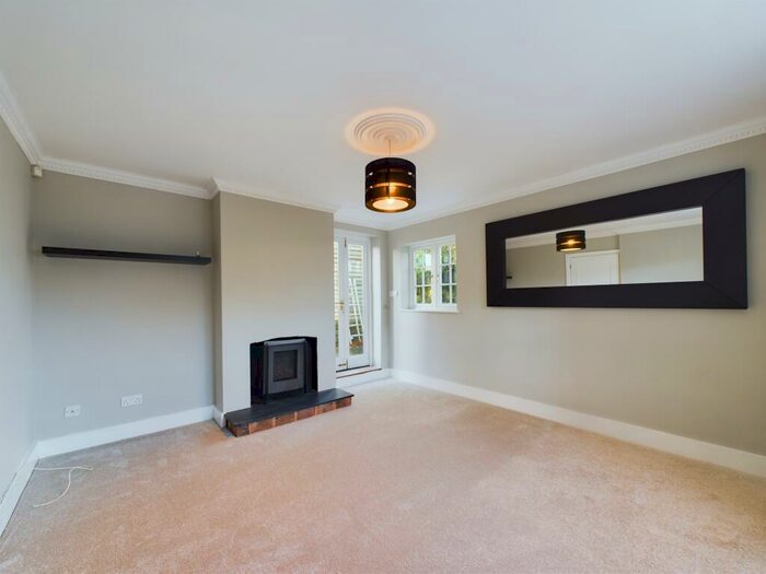 2 Bedroom Cottage To Rent In Burkes Cottage, Aylesbury End, Beaconsfield, HP9