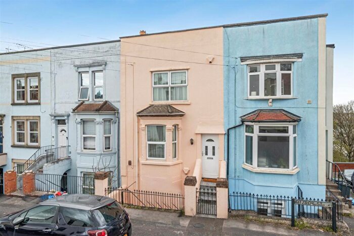 2 Bedroom Maisonette For Sale In Fitzroy Street, Bristol, BS4