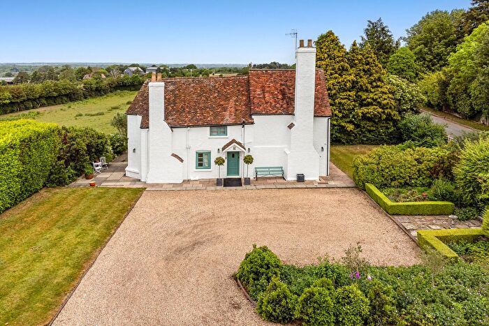 4 Bedroom Detached House For Sale In Kemprow, Watford, WD25
