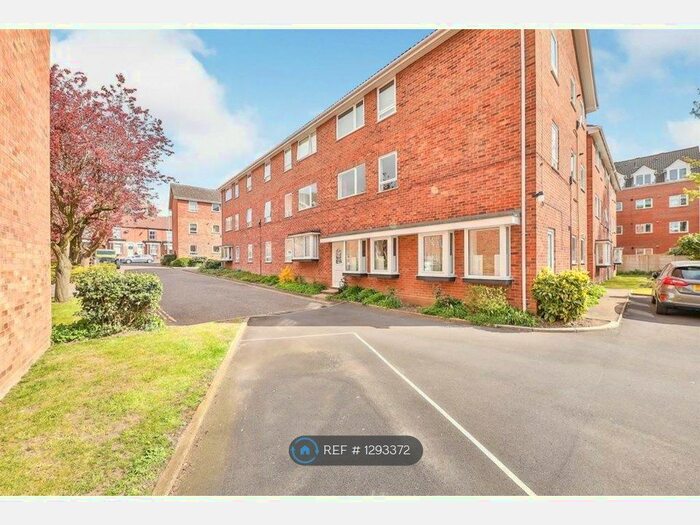 2 Bedroom Flat To Rent In Howard Mews, Norwich, NR3