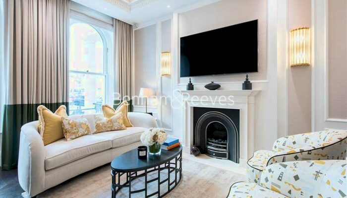 2 Bedroom Flat To Rent In Prince Wales Terrace, Kensington, W8