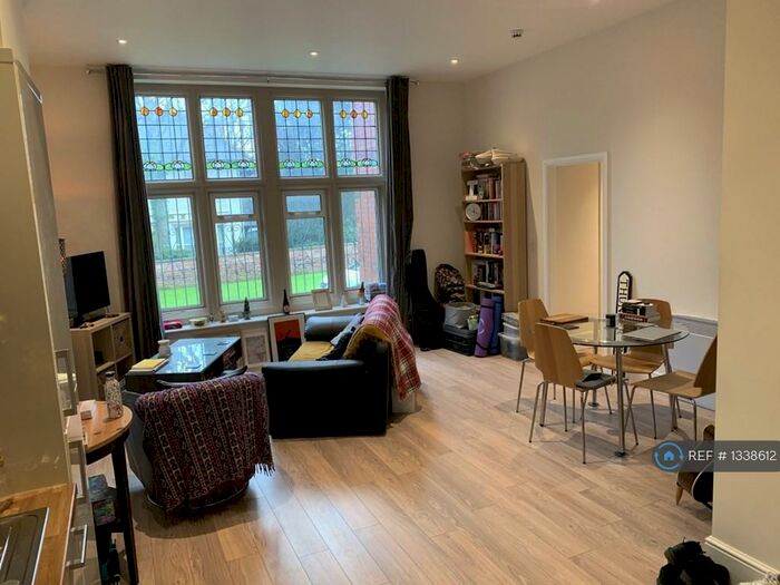 1 Bedroom Flat To Rent In North Hill Road, Leeds, LS6