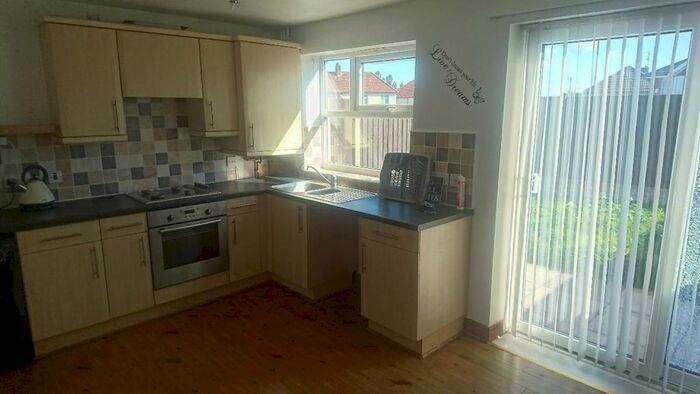 3 Bedroom Semi-Detached House To Rent In Railbrook Hey, Old Swan, Liverpool, L13