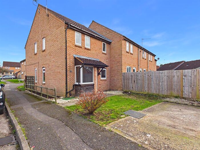 1 Bedroom End Terrace House For Sale In Cleveland Park, Aylesbury, Buckinghamshire, HP20