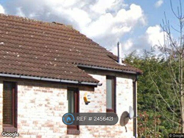 2 Bedroom End Of Terrace House To Rent In Wyndham Close, Sutton, SM2